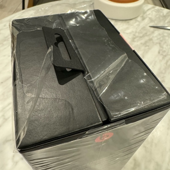 Beats by DRE - Picture 3 of 9